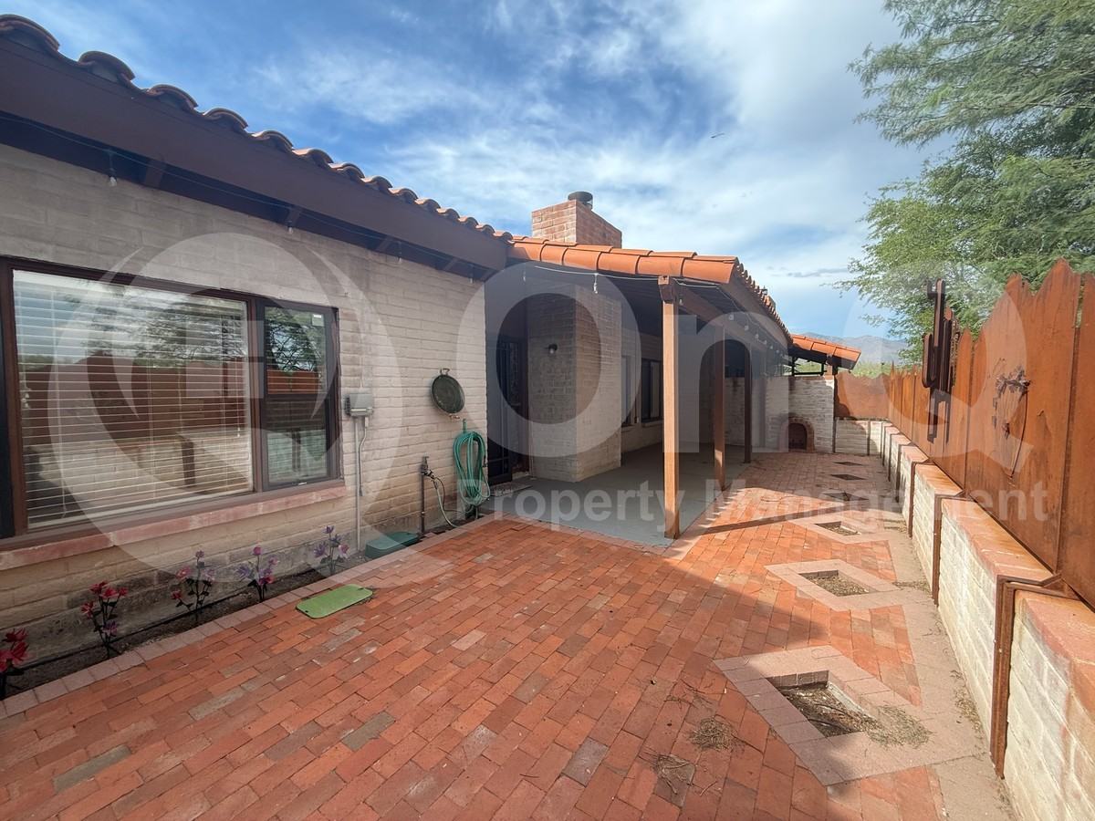 2000 E Campbell Ter - Photo 6 of 40
