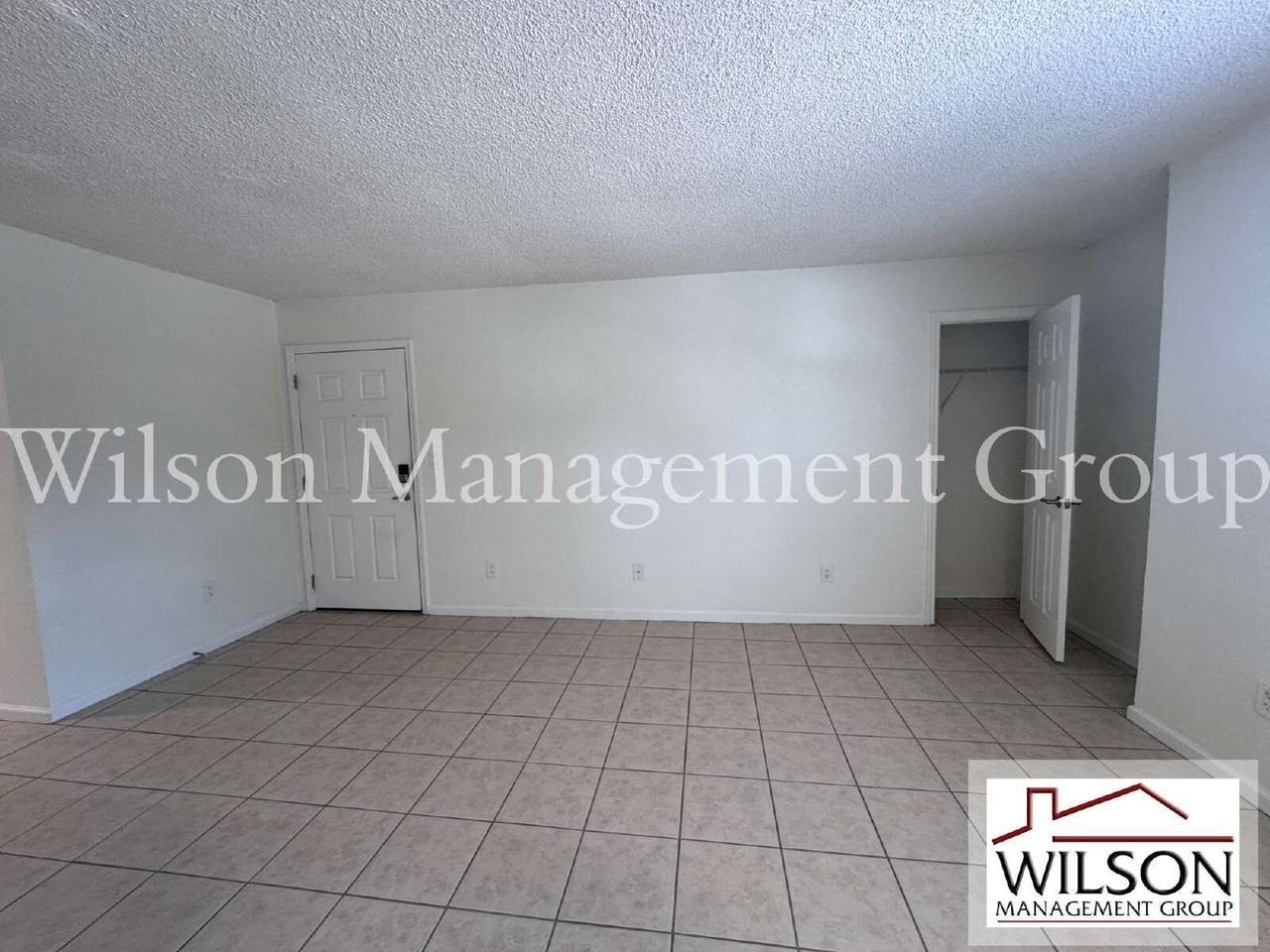 115 E Smith St #8 - Photo 5 of 30