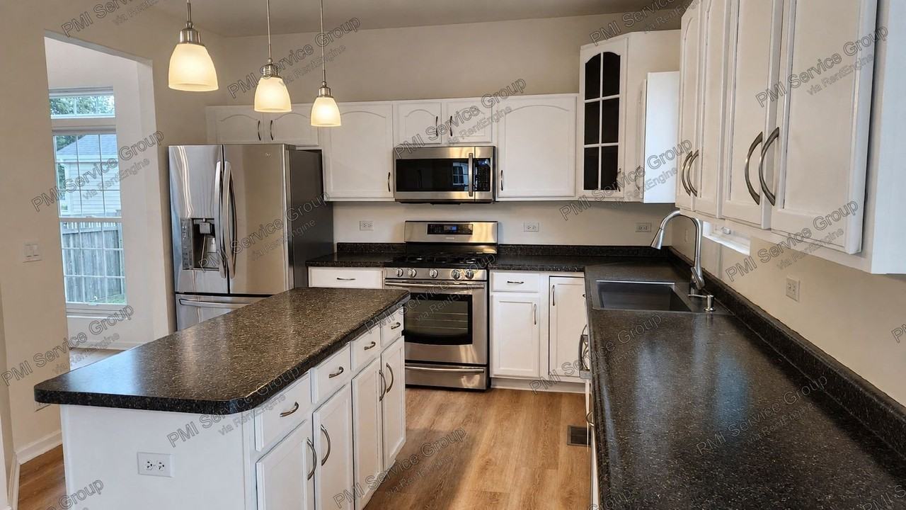 1523 Schumacher Dr - Photo 2 of 25