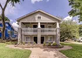 featured image of 727 S Olympia Ave