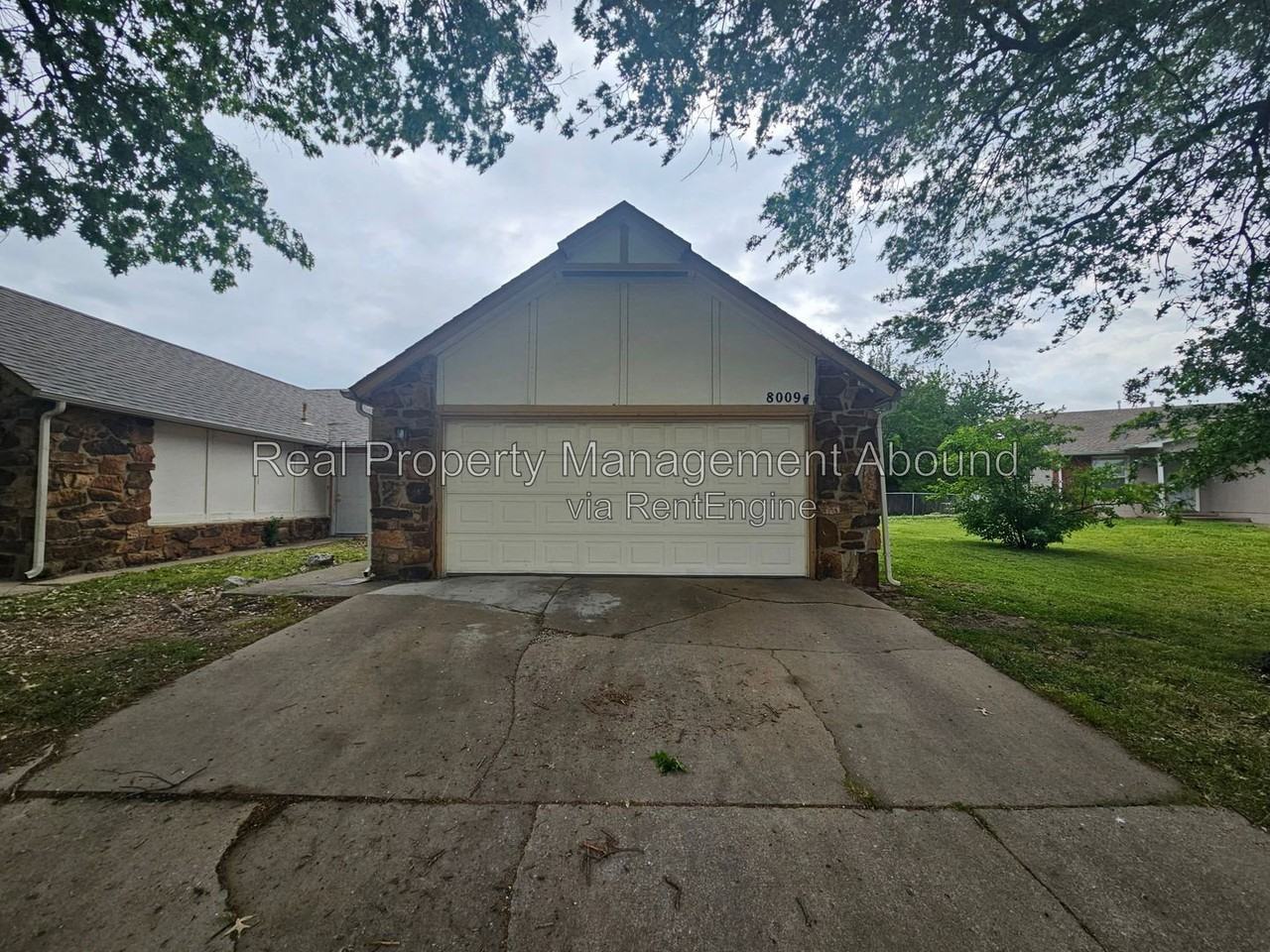 8009 N 117th East Ave - Photo 2 of 16