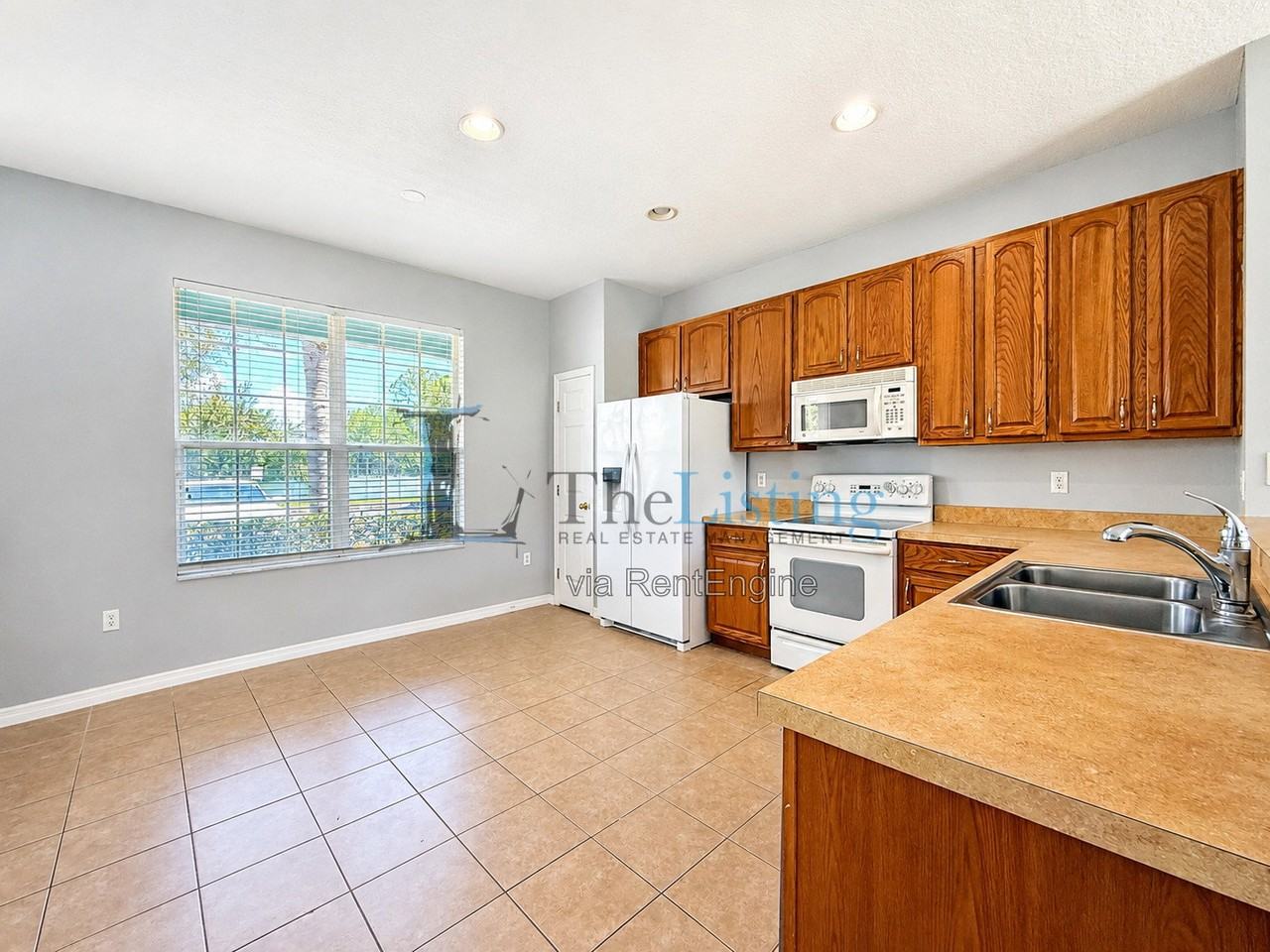 11525 Declaration Dr - Photo 6 of 31