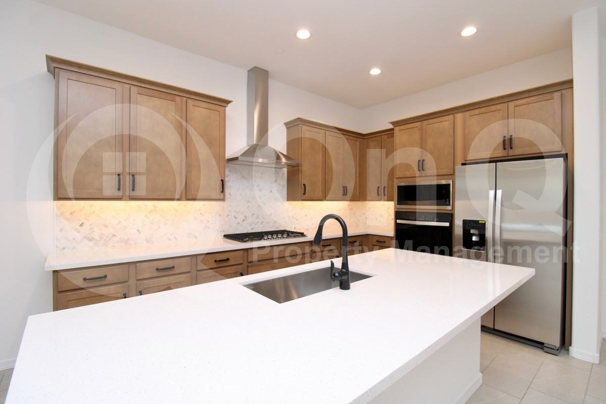 29352 N 136th Ln - Photo 3 of 22