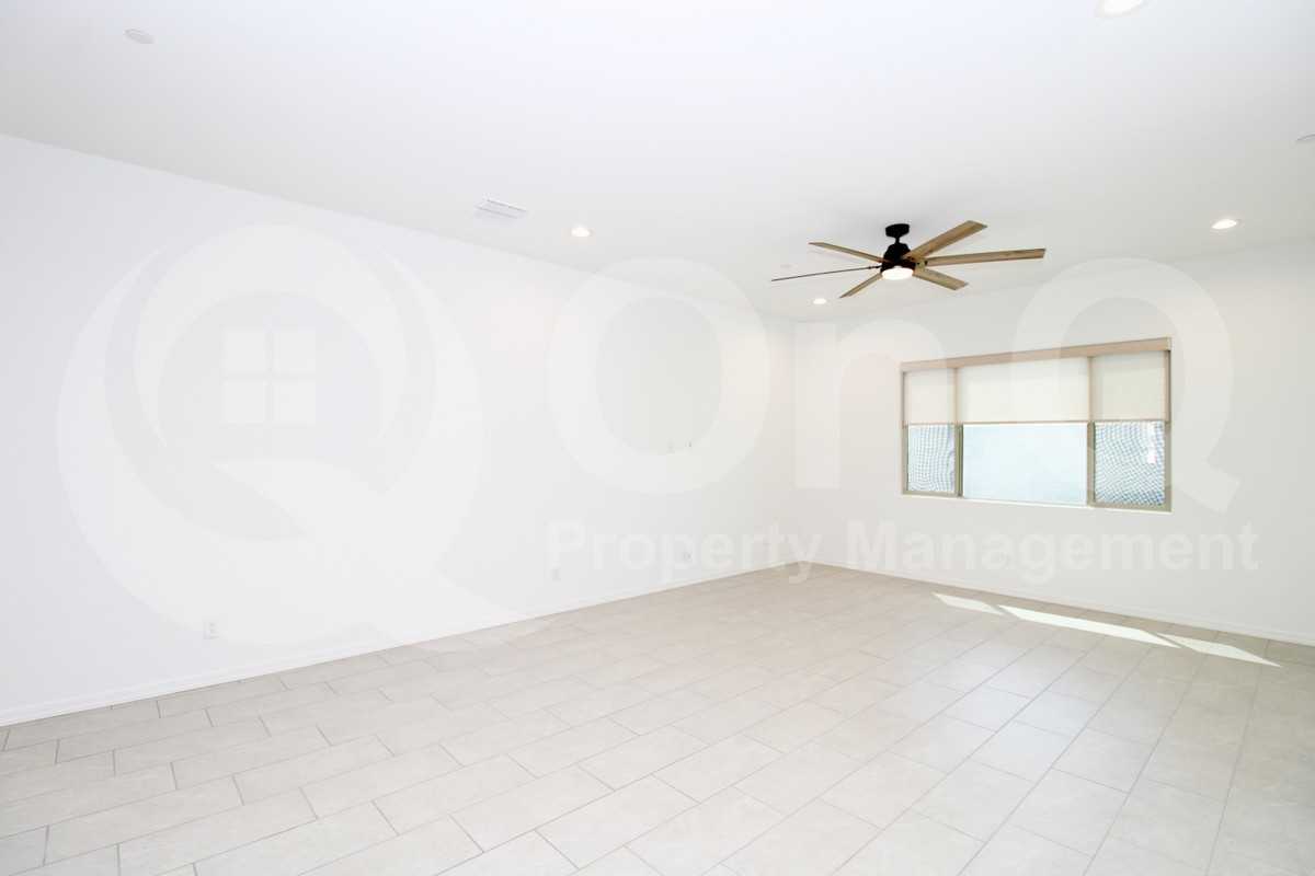 29352 N 136th Ln - Photo 6 of 22