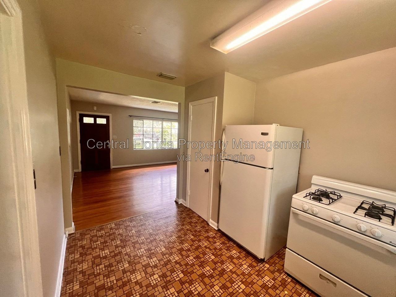 1261 Richmond Rd - Photo 6 of 16