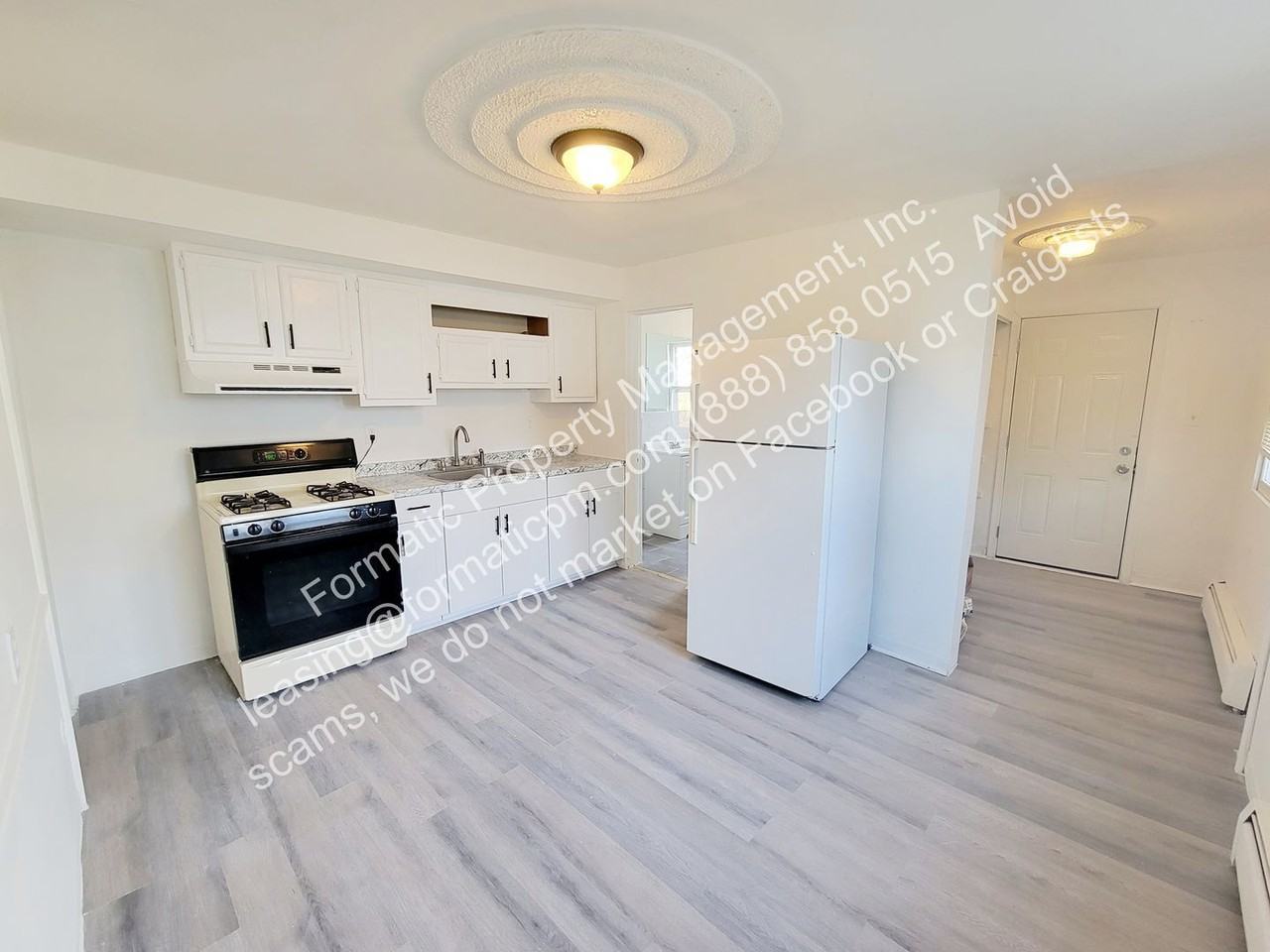 171 Almond Ln - Photo 4 of 12