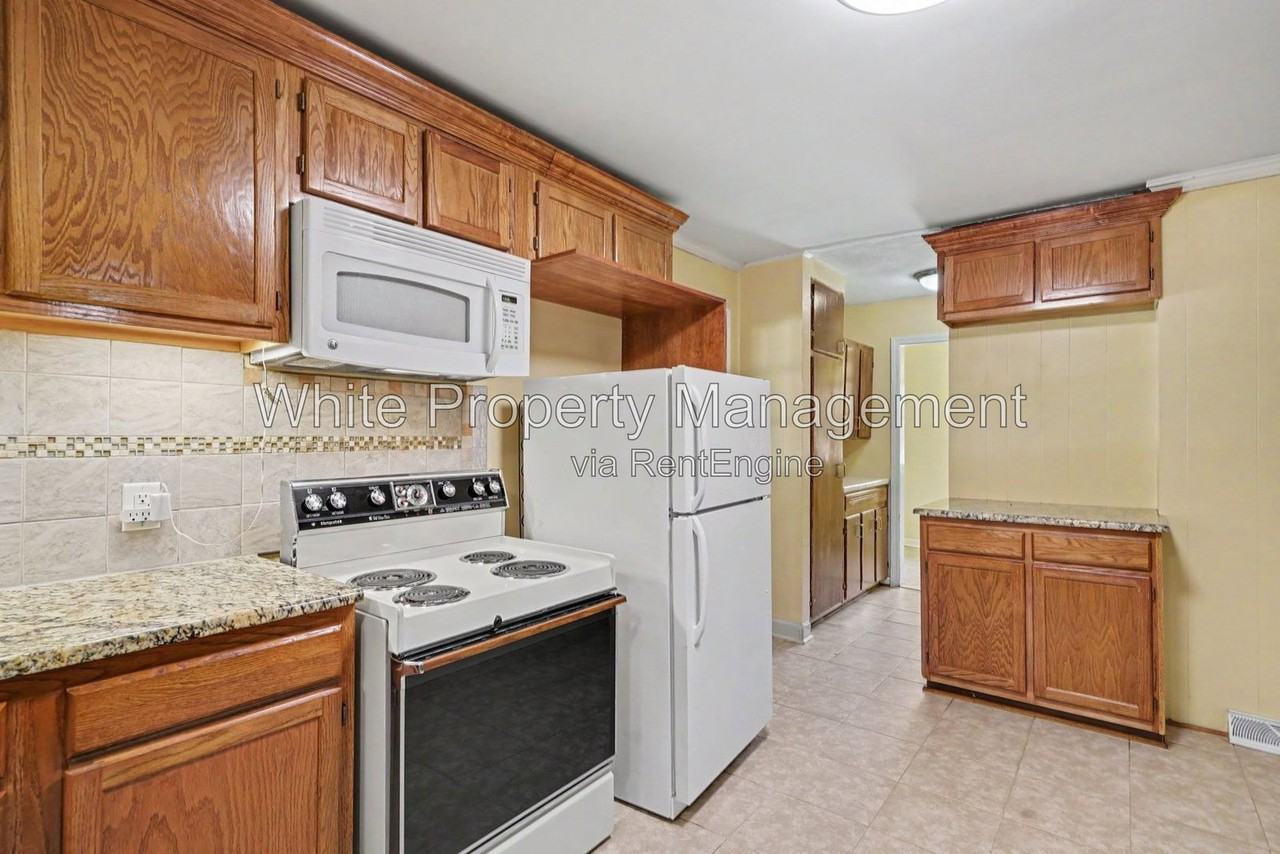 7017 Linda Lake Dr - Photo 7 of 25