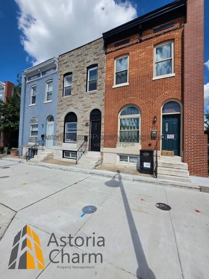 905 N Patterson Park Ave - Photo 5 of 39