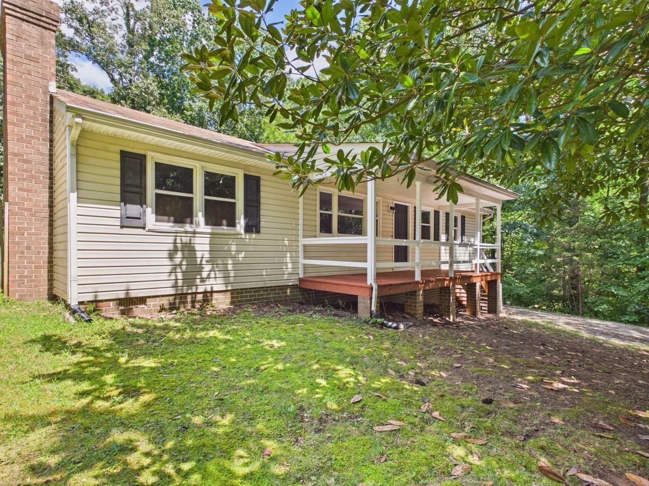 3041 Clintwood Rd - Photo 3 of 37