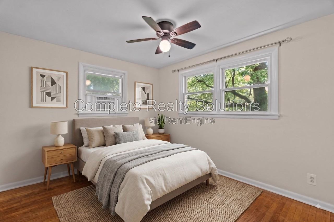 2502 Mclaran Ave - Photo 4 of 19
