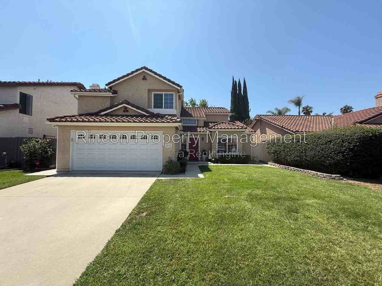 13106 Knotty Pine St - Photo 3 of 33