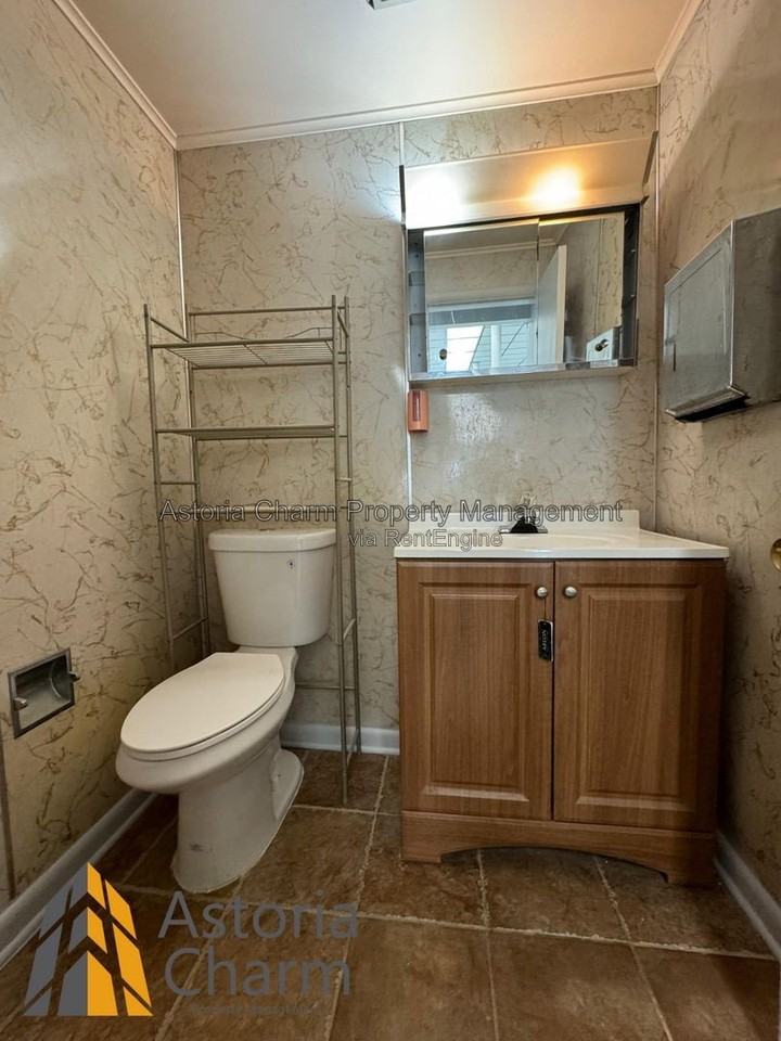 2107 N Charles St #1L - Photo 4 of 13