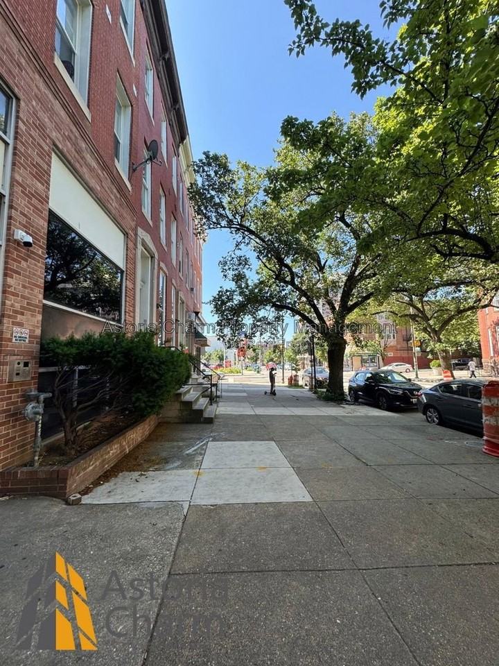 2107 N Charles St #1L - Photo 6 of 13