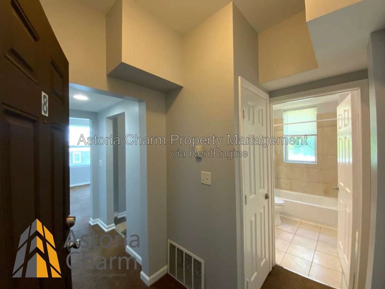 2210 Roslyn Ave #8 - Photo 2 of 16