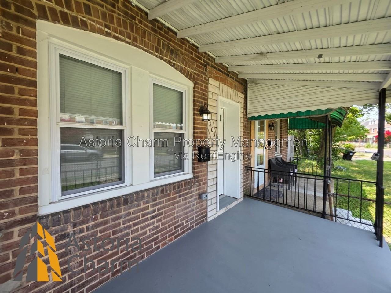 203 Chestnut St - Photo 3 of 31