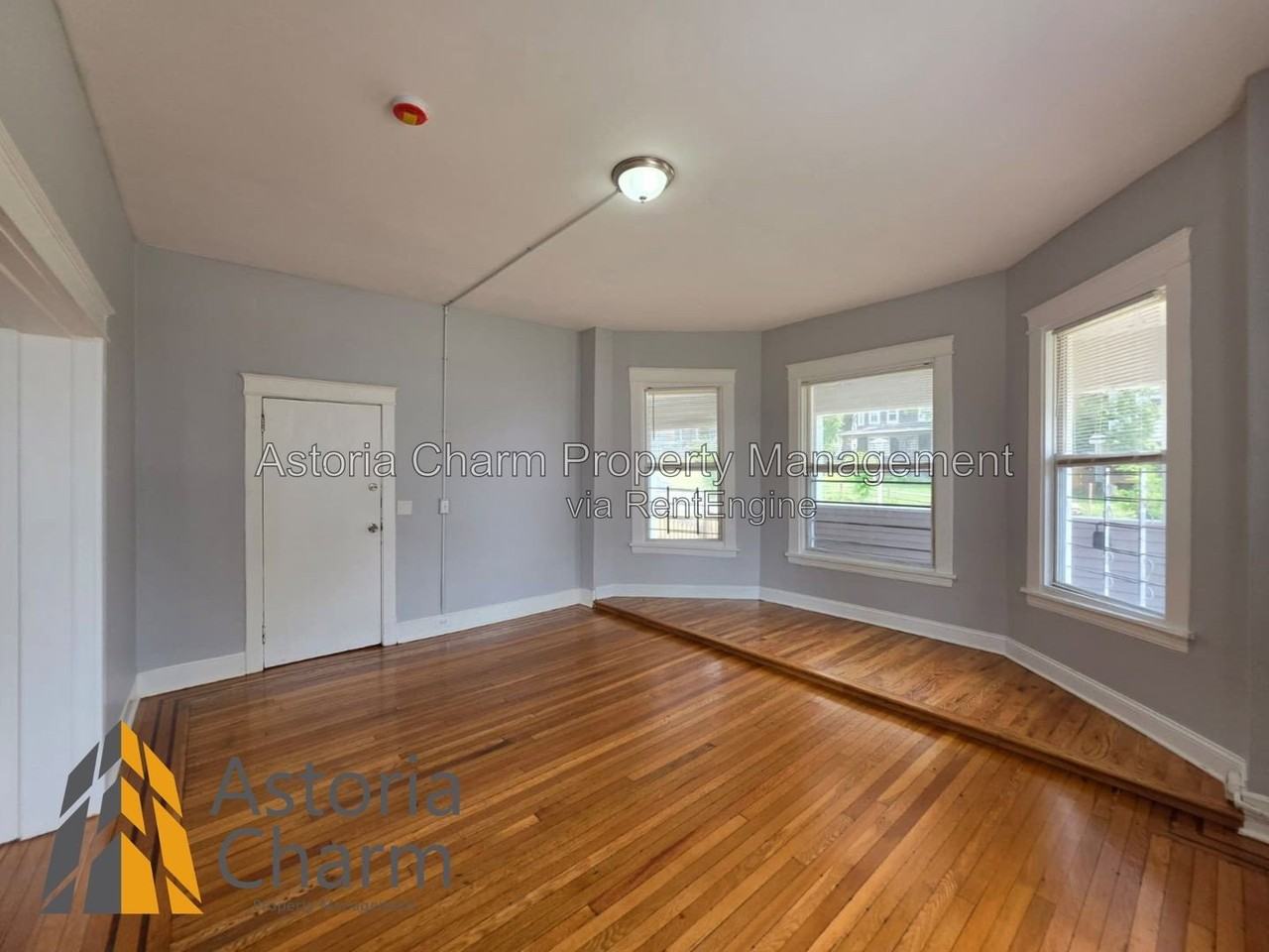 2206 Roslyn Ave #1 - Photo 5 of 28