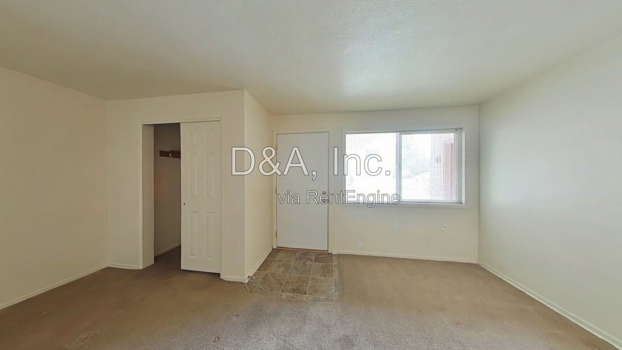 960 Nw Cleveland Ave #5 - Photo 2 of 11