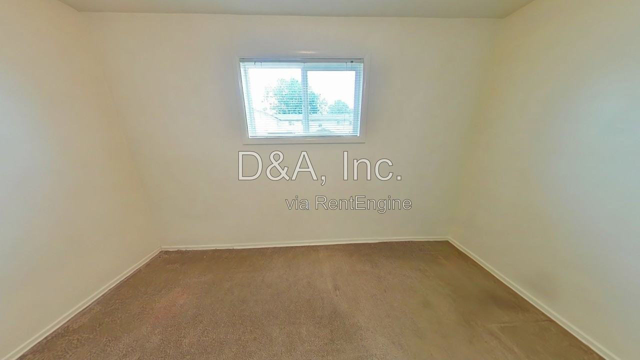 960 Nw Cleveland Ave #5 - Photo 7 of 11