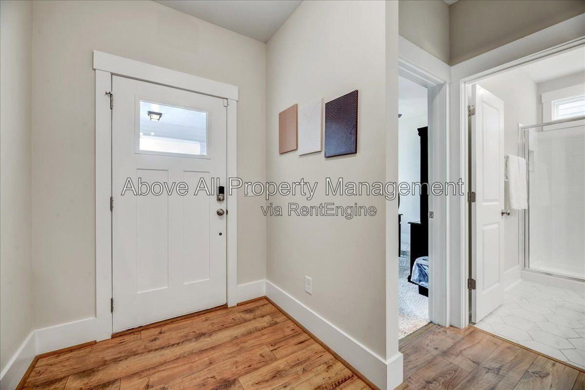 4408 Walker Hallow St - Photo 5 of 47