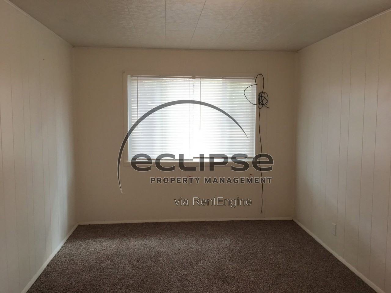 717 10th St - Photo 5 of 19