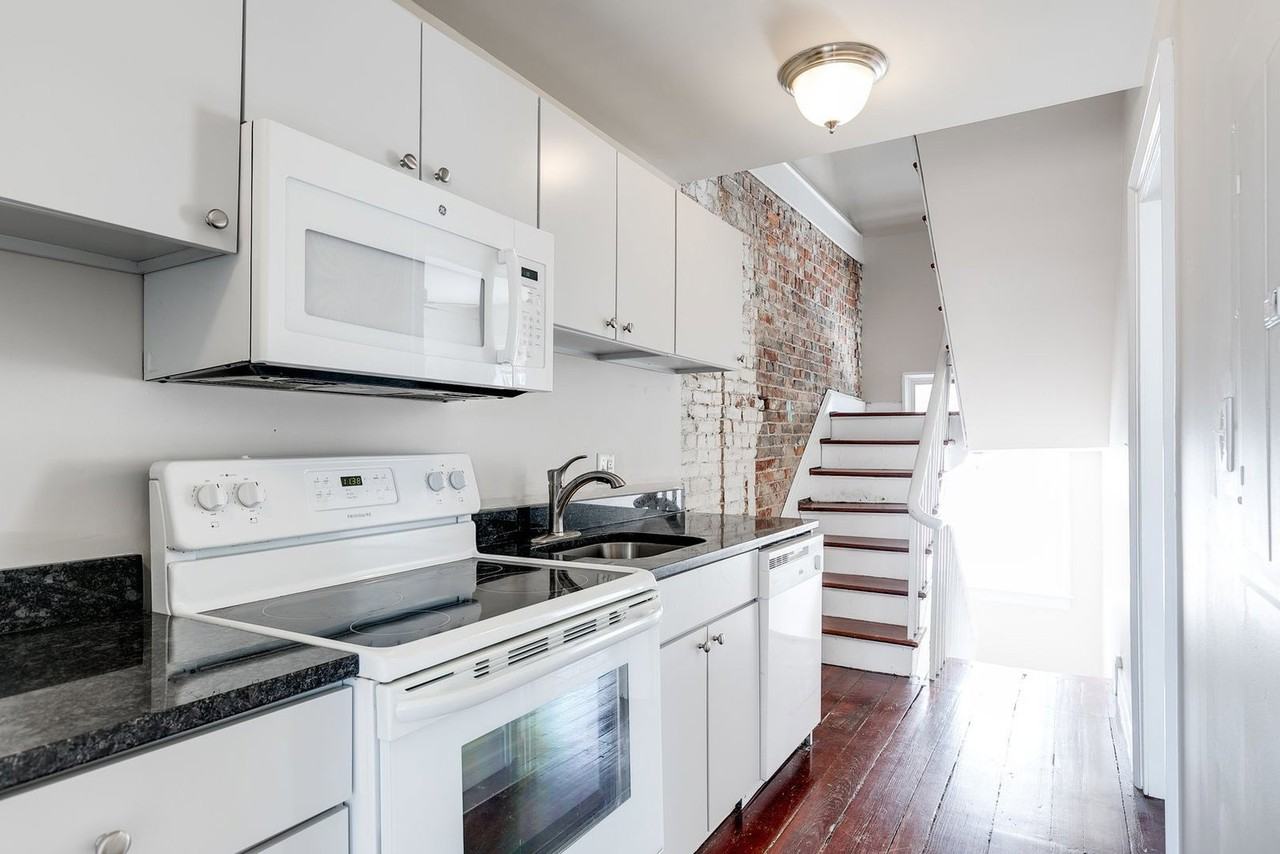 213 N 18th St #213-3 - Photo 4 of 23