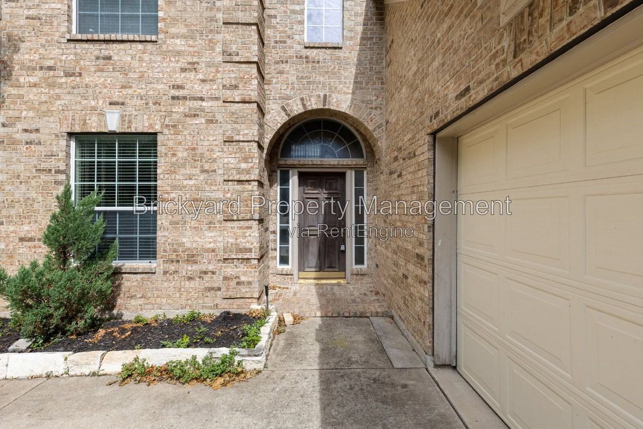4409 Mitchell Ln - Photo 7 of 42