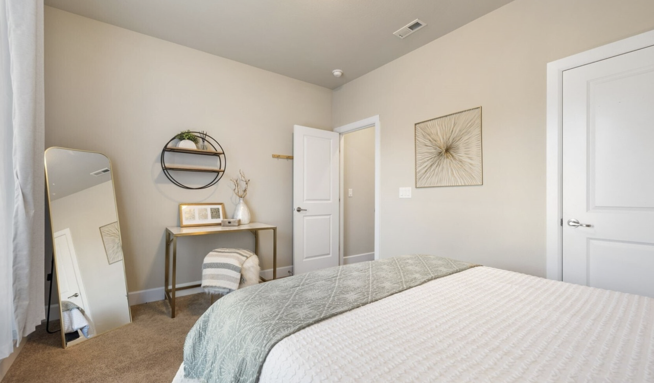 4410 Sentinel Ct - Photo 5 of 50