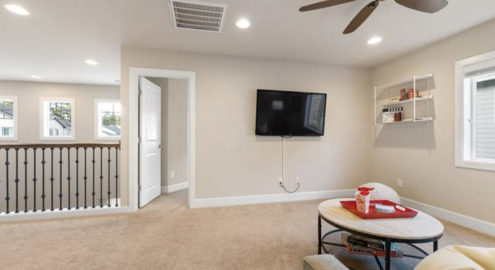 4410 Sentinel Ct - Photo 7 of 50