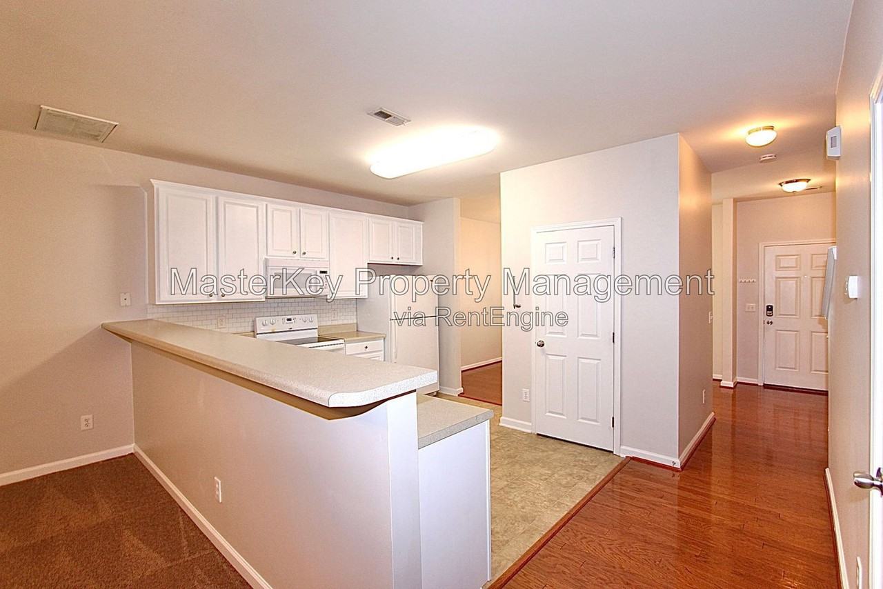 508 Bayou Ct - Photo 3 of 22
