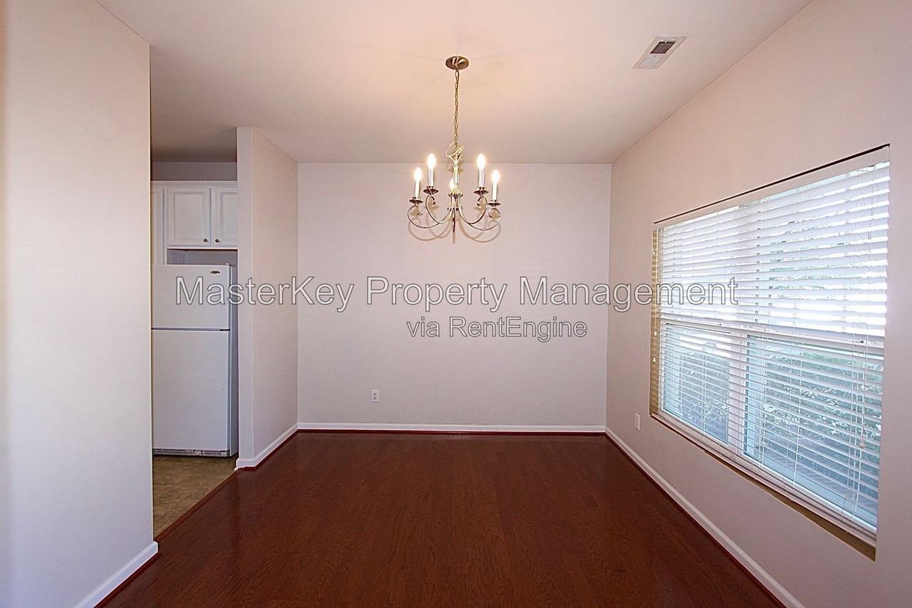 508 Bayou Ct - Photo 4 of 22