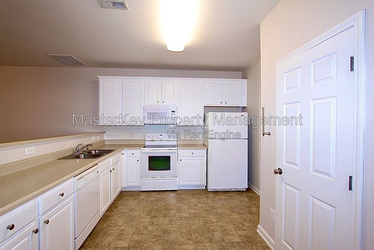 508 Bayou Ct - Photo 7 of 22
