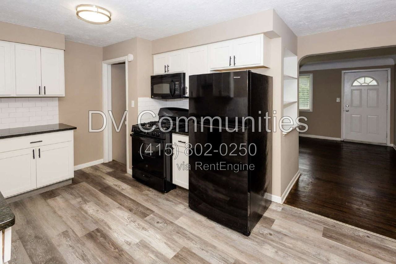 16605 Kollin Ave - Photo 6 of 19