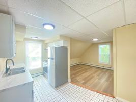 featured image of 39 Ferry St #6
