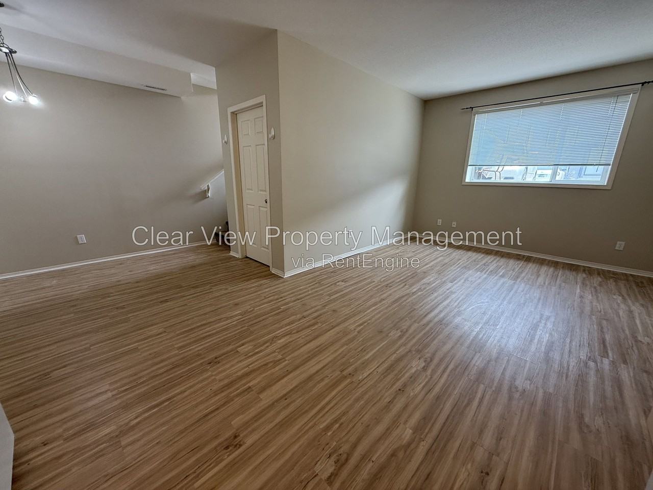 2118 18 Ave #210 - Photo 4 of 12