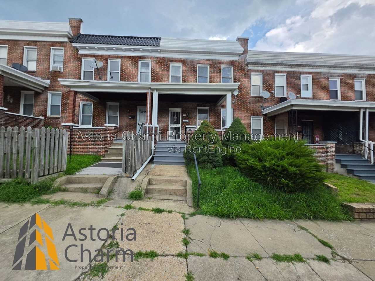 3016 Pelham Ave - Photo 5 of 41