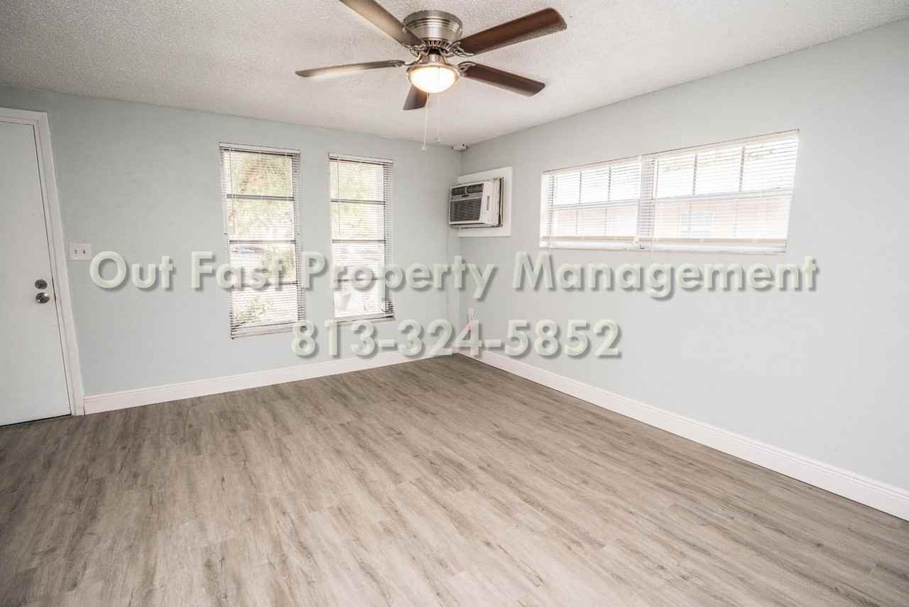 2323 12th St S #1 - Photo 4 of 23