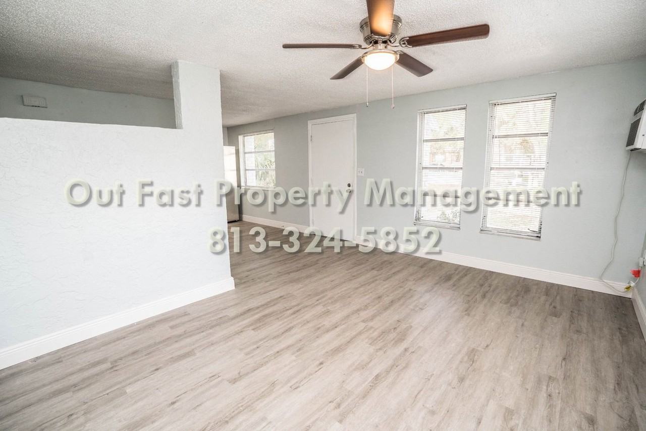 2323 12th St S #1 - Photo 5 of 23