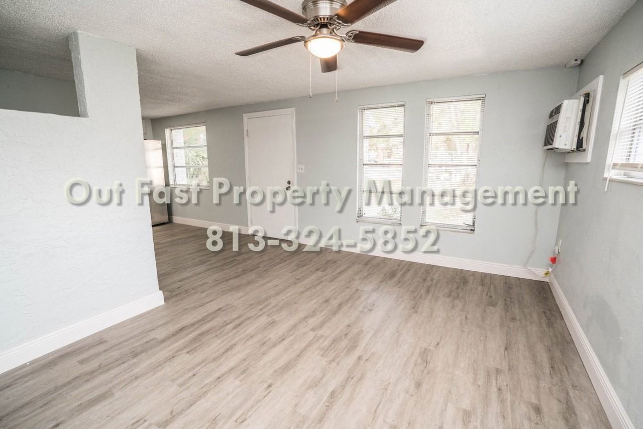 2323 12th St S #1 - Photo 6 of 23
