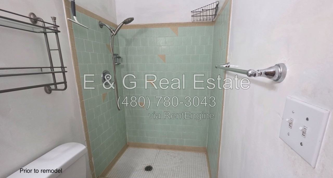 847 W 10th St - Photo 7 of 12