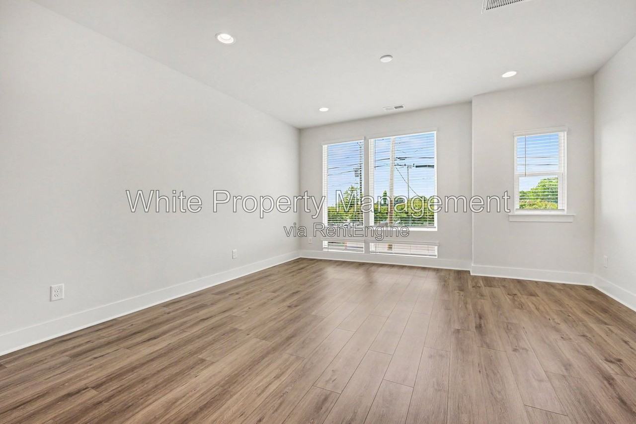 2146 N Graham St - Photo 4 of 29