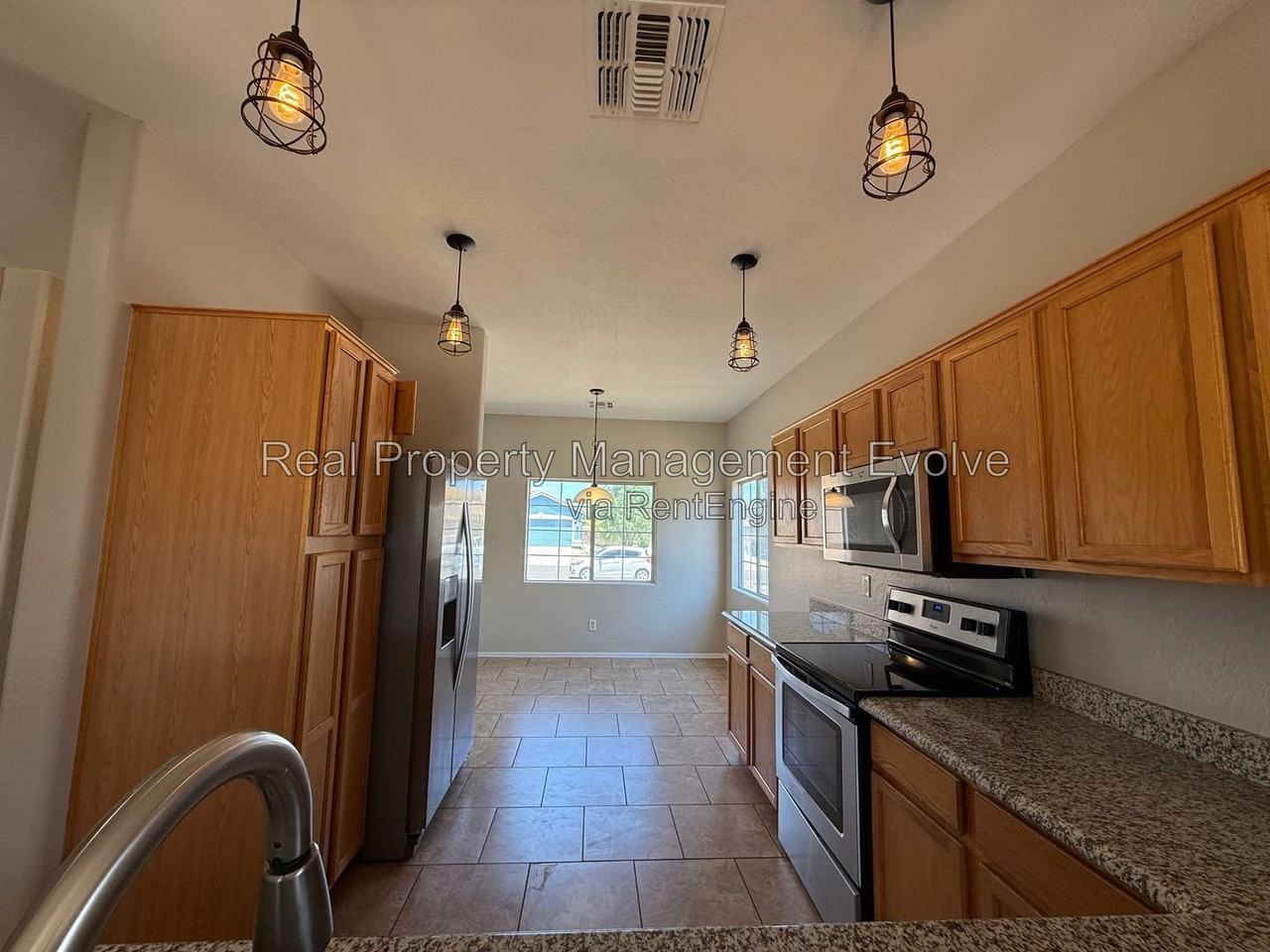 15361 W Port Au Prince Ln - Photo 6 of 22