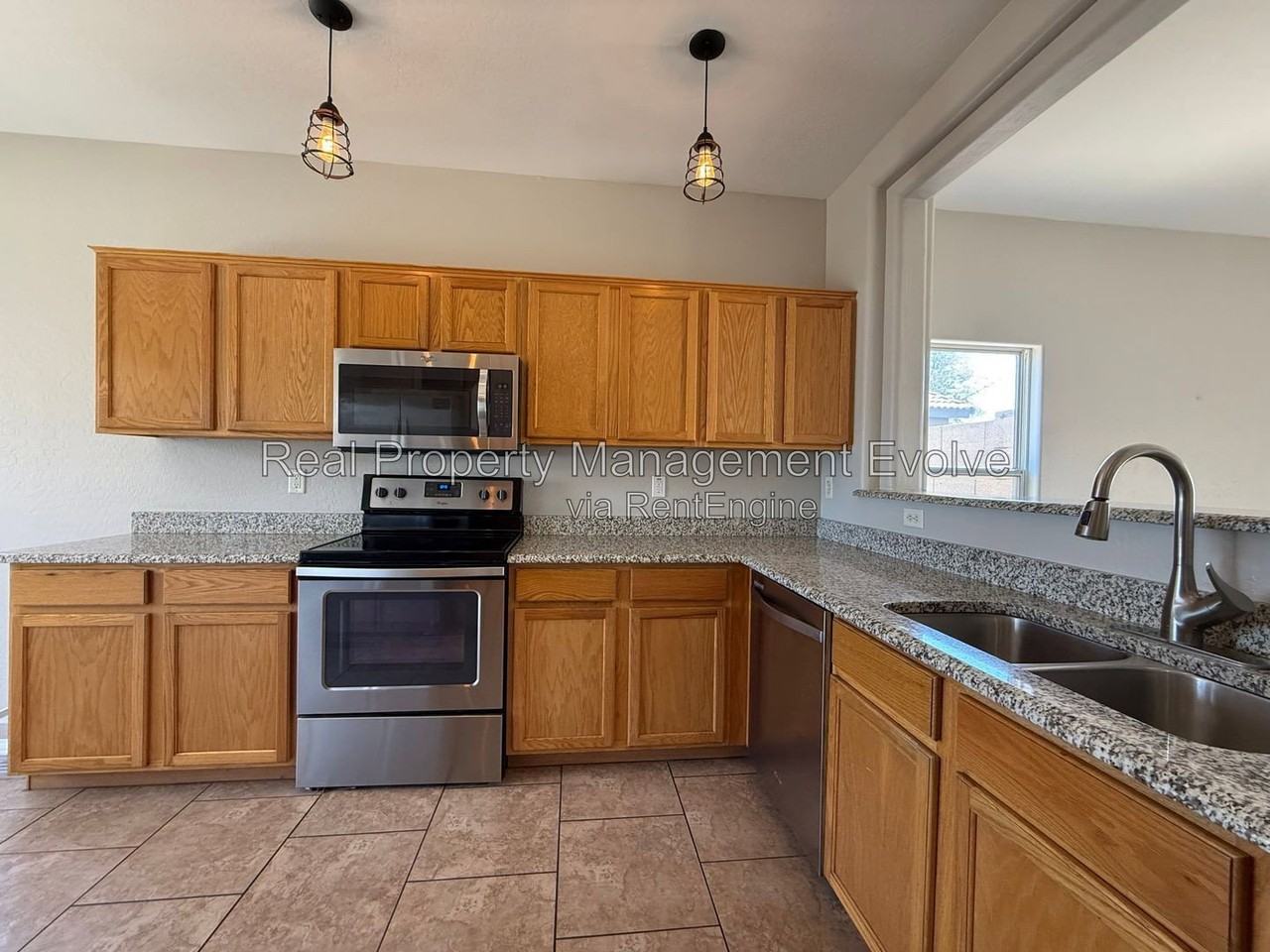 15361 W Port Au Prince Ln - Photo 7 of 22