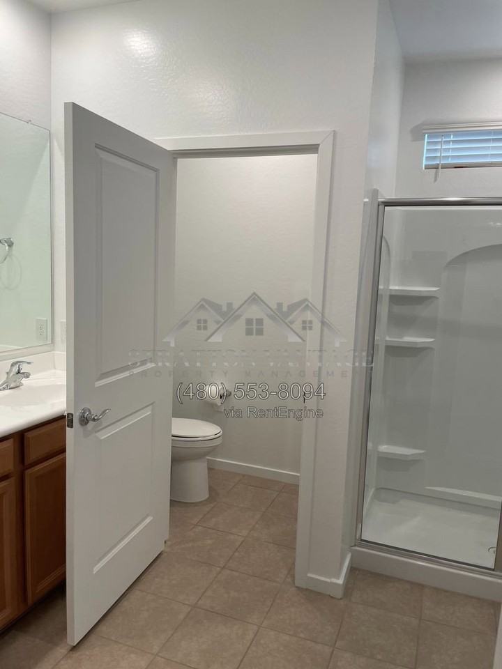 14169 W Voltaire St - Photo 5 of 8