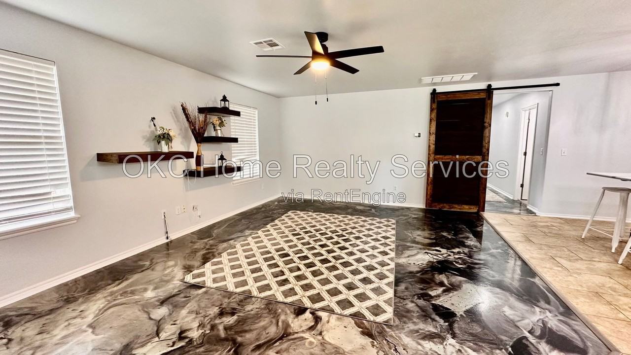 1423 Nw 98th St - Photo 3 of 26
