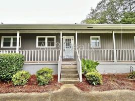 featured image of 293 Rogers St