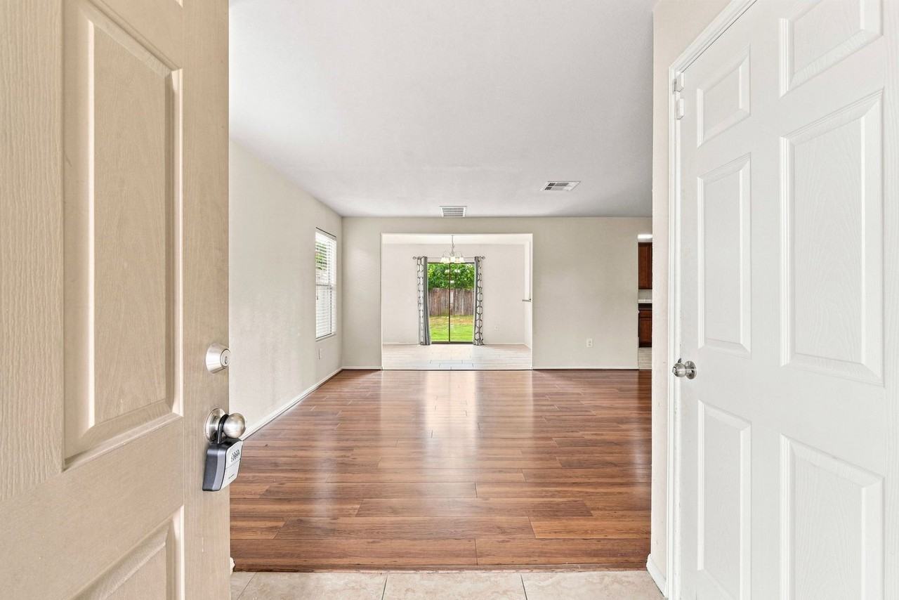2638 Ensbrook Meadow Ln - Photo 5 of 26
