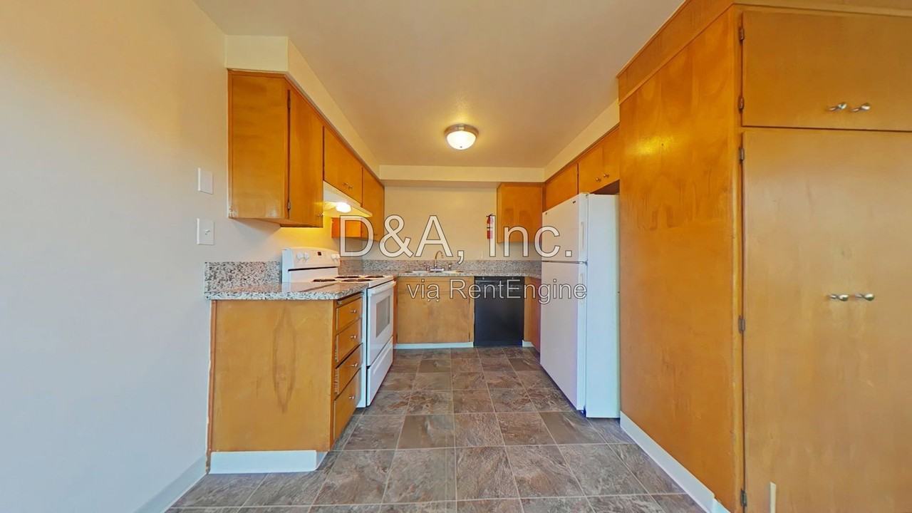 2201 Nw Grant Ave #7 - Photo 5 of 12