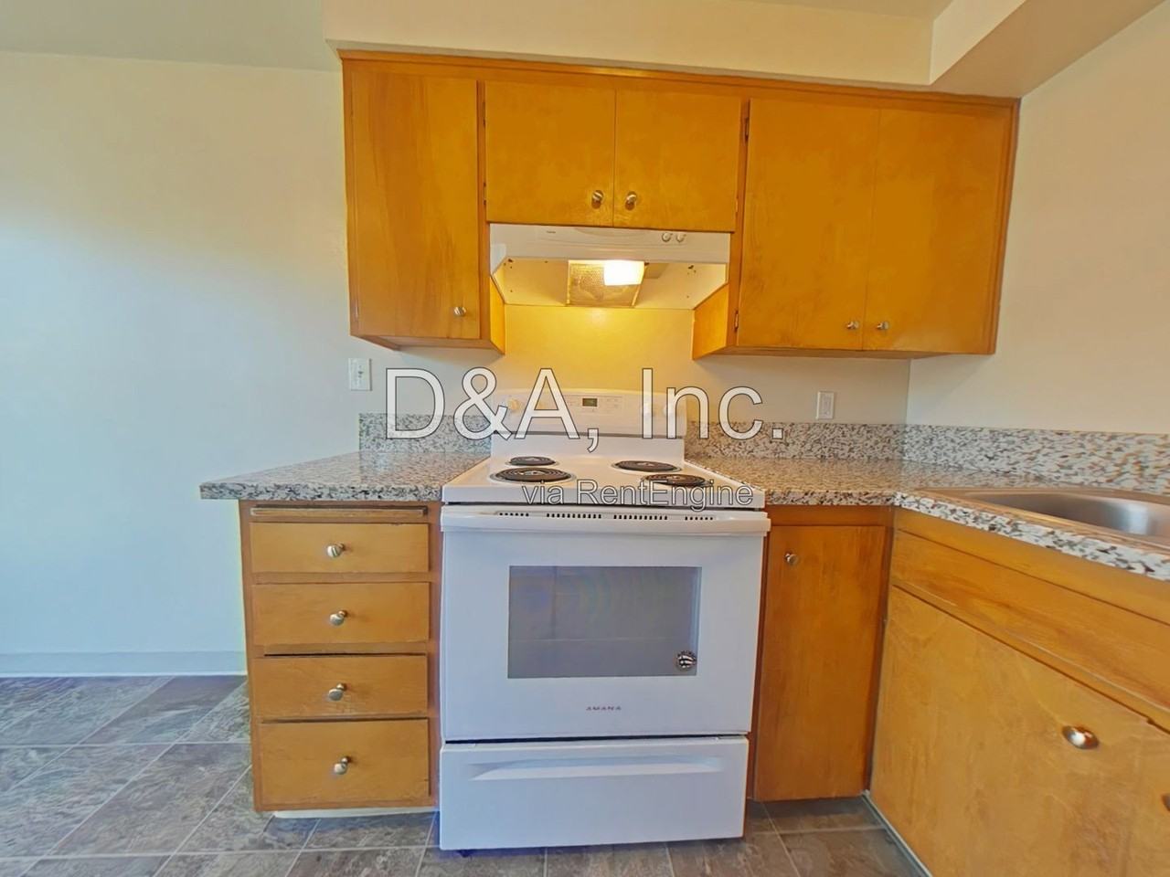 2201 Nw Grant Ave #7 - Photo 6 of 12