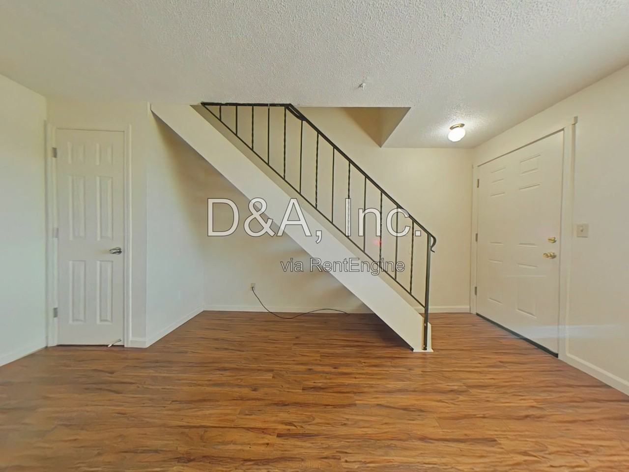 1909 Main St #A - Photo 2 of 11