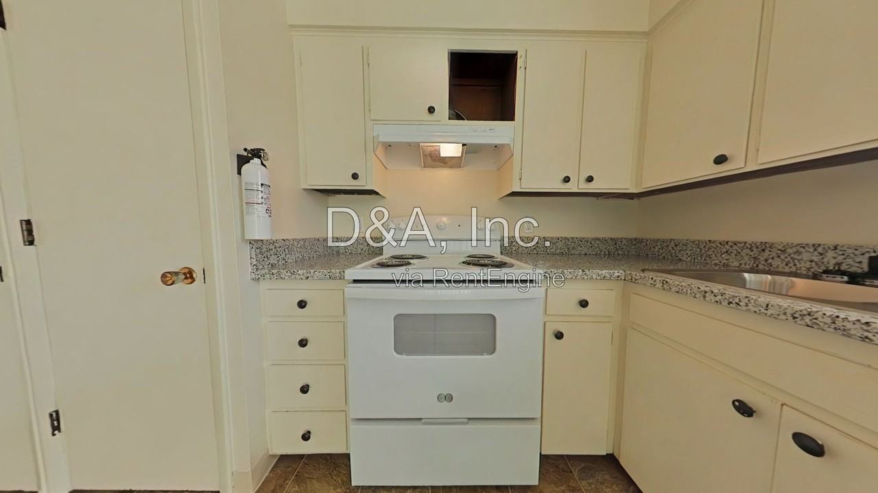 928 21st Ave Sw - Photo 5 of 11